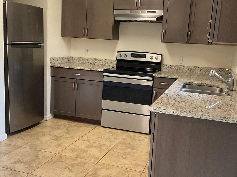 1st image of 1098 Worthington Dr
