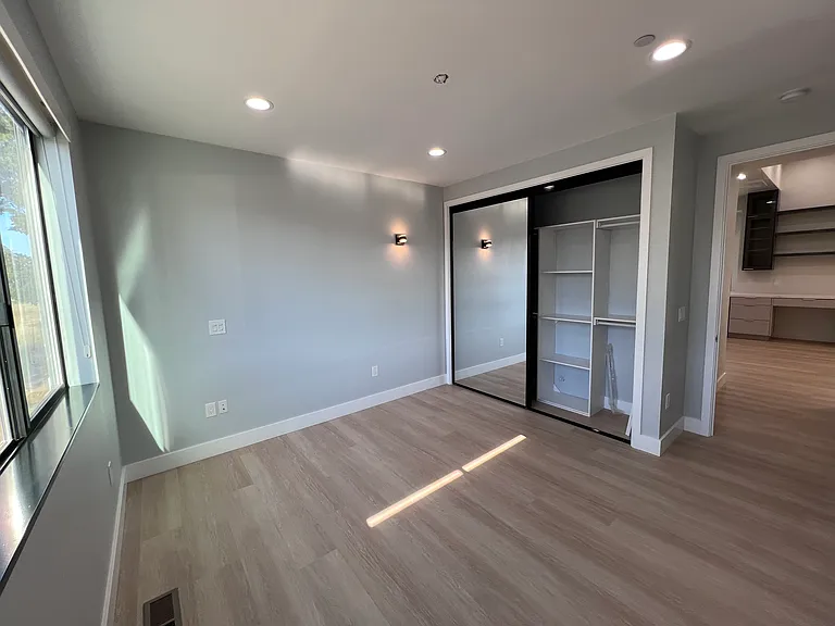 18530B Marshall Ln — Photo 12