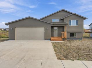 5834 Mauser Rd, Rapid City, SD 57703