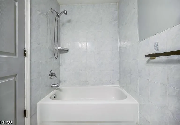 708 Ocean Ave — Photo 17