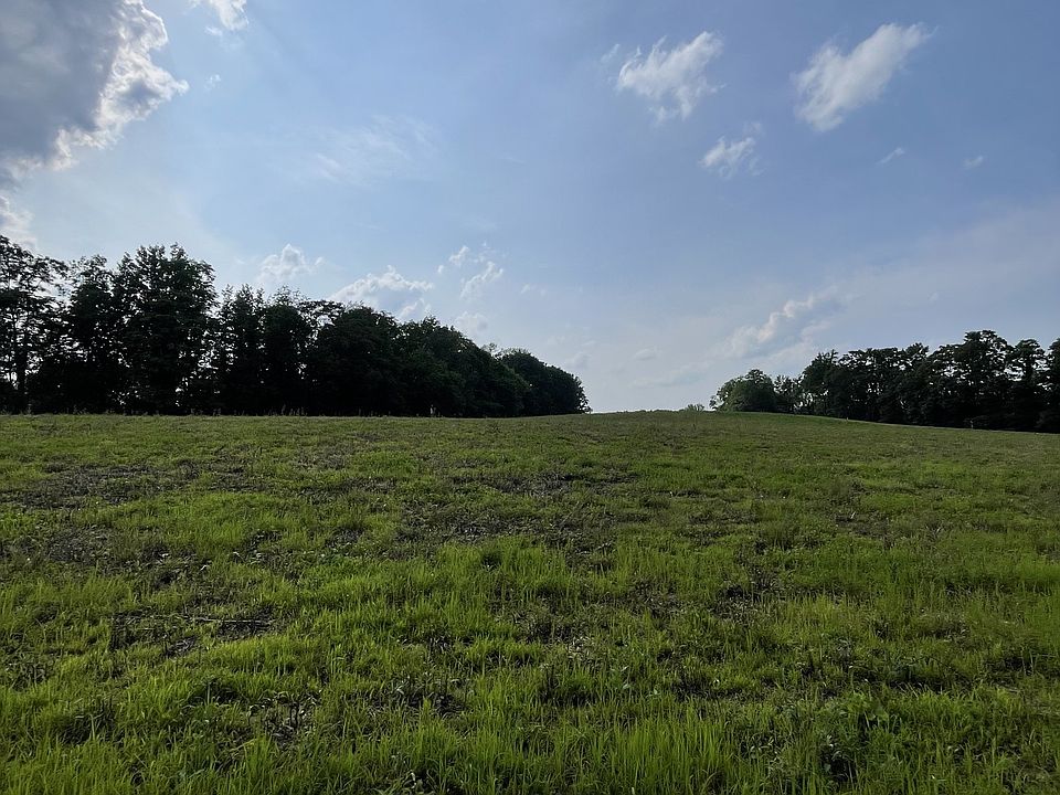 2nd image of 9 Annie Hollow Rd