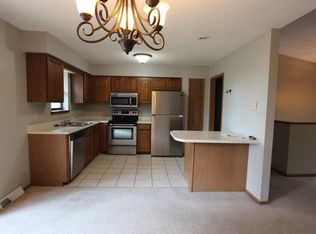 910 Remington Dr, Columbia, MO 65202