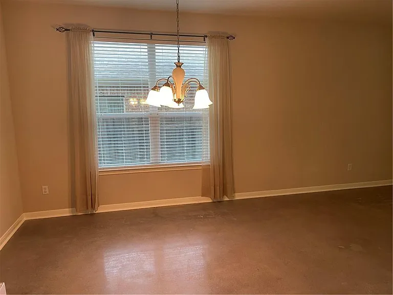 1718 Woodvista Pl — Photo 11