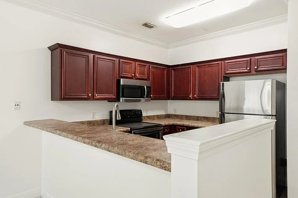 3 bed, 1472 sqft, $1,899 — Photo 4