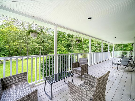 4th image of 221 Rabbit Run Road