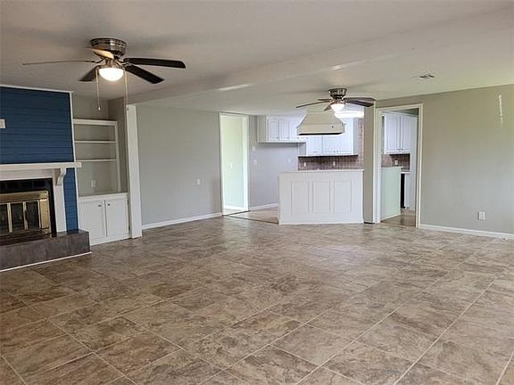 3rd image of 103 Louisiana Ave