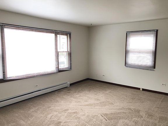 2nd image of 319 Kathleen Dr APT 2