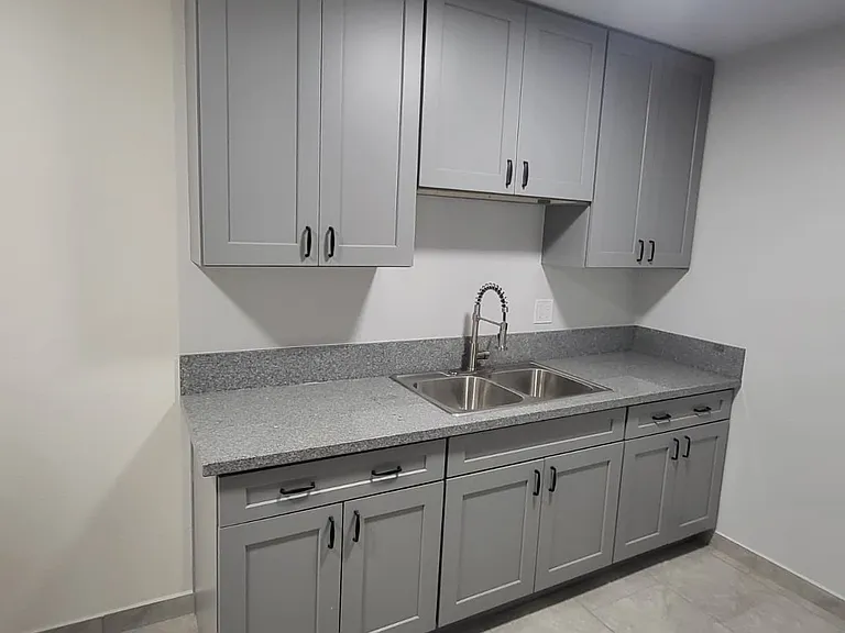 560 E Pleasant St #3 — Photo 7