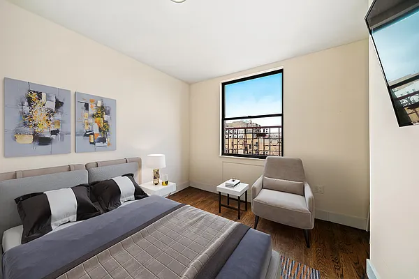 Rented by Vector New York, LLC | media 18