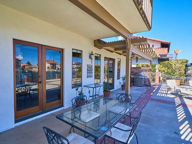 13565 Pyramid Dr — Photo 36