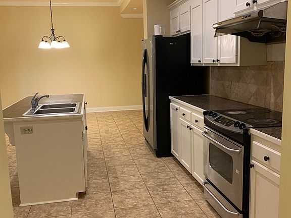 Dinning room with kitchen