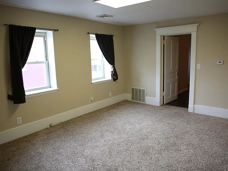 115 Pine St #1 — Photo 1