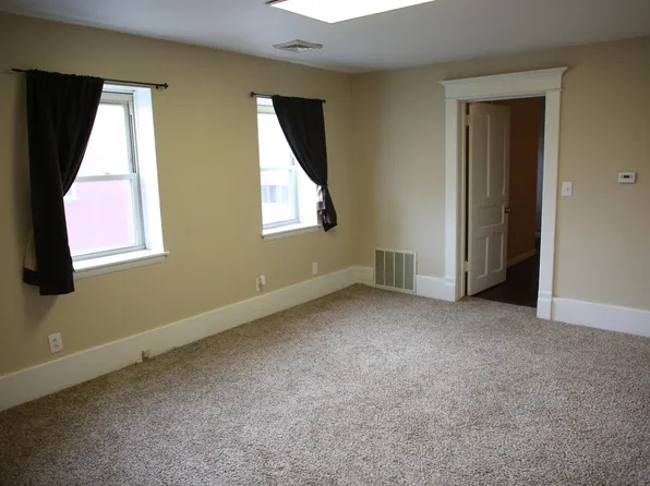 115 Pine Street # 1 Up, Chillicothe, IL 61523