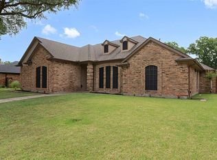 3114 Oak Trail Dr, Rowlett, TX 75088