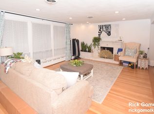 34 Wildewood Dr, Canton, MA 02021