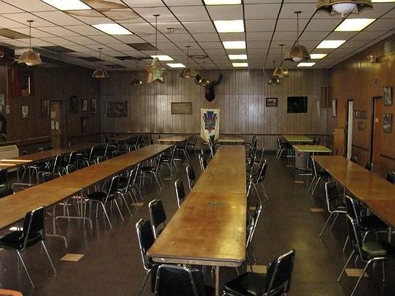 Large Meeting Area Seatig for 300