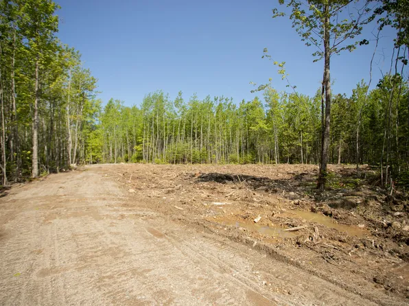 491 Hawks Crossing, Hermon, ME 04401