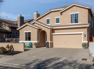 225 Wildflower Dr, Roseville, CA