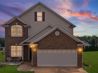 258 Gibbs Rd, Wellford, SC 29385