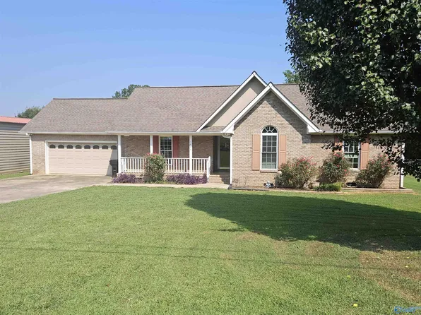 6404 Meadowbrook Ln NW, Fort Payne, AL 35967