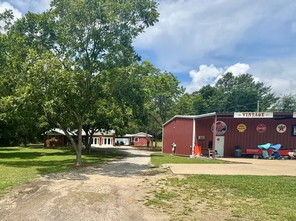 851 Colquitt Hwy, Bainbridge, GA 39817