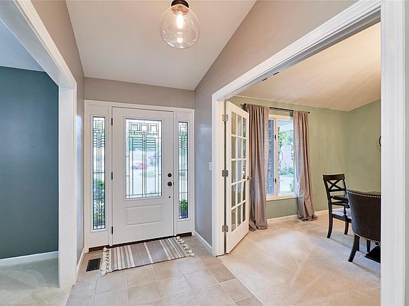3rd image of 15530 Summer Lake Dr