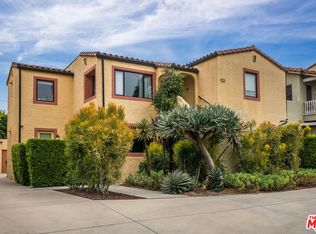 122 N Harper Ave, Los Angeles, CA 90048
