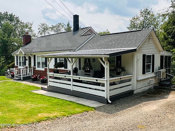 2nd image of 1326 Mount Zion Rd