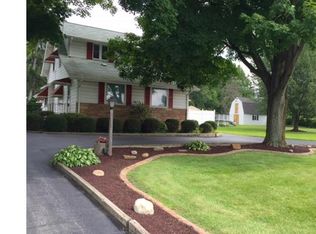 738 Churchill Rd, Girard, OH 44420