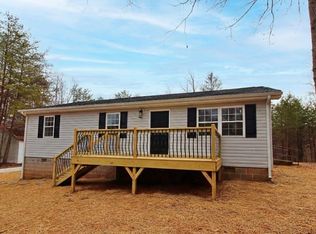 1740 Watt Abbitt Rd, Appomattox, VA 24522