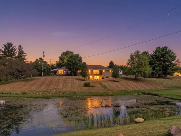 228 Coonpath Rd NE, Lancaster, OH 43130
