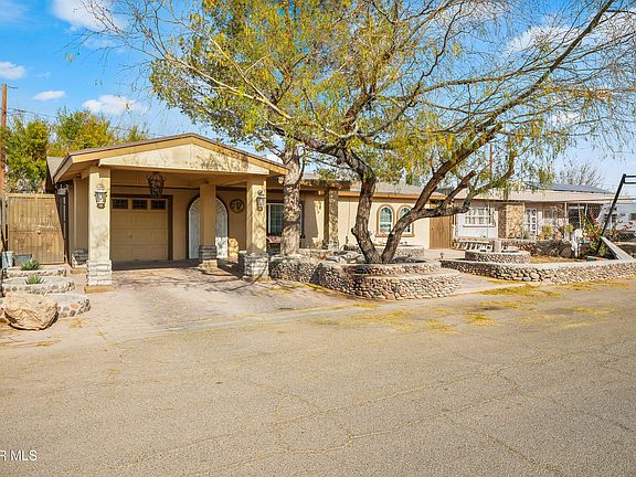 2nd image of 404 Lesa Ln