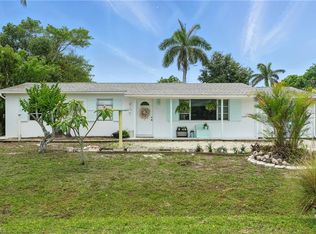 4011 Coconut CIR S, NAPLES, FL 34104