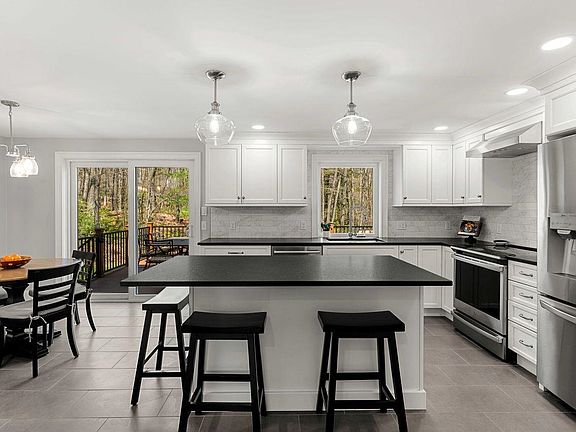 2nd image of 75 Birkdale Road