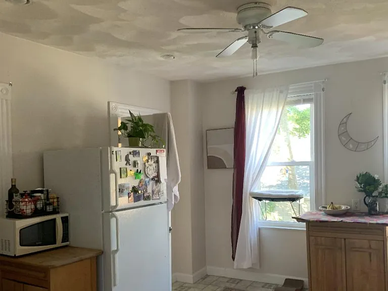 20 Dearborn St #2 — Photo 3