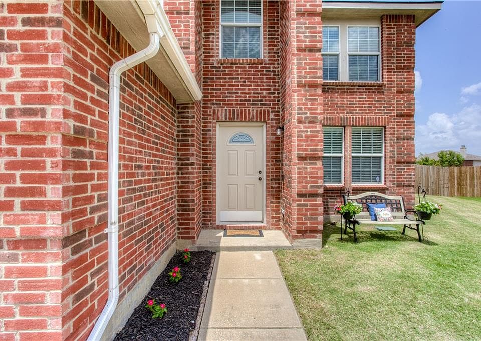 1st image of 900 Stone Chapel Way