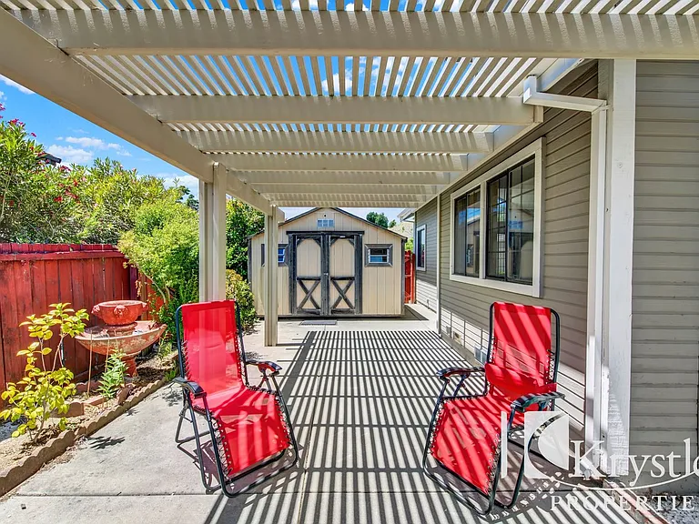 152 Chesapeake Dr — Photo 32