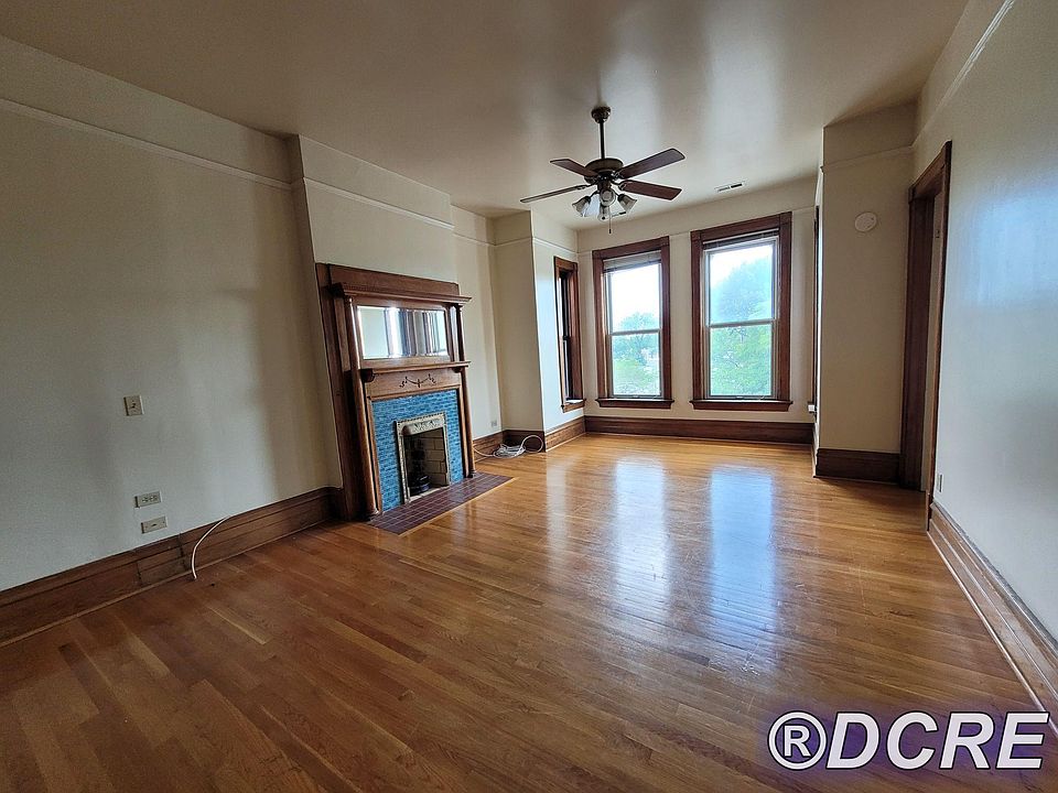 1st image of 403 W North Ave #4