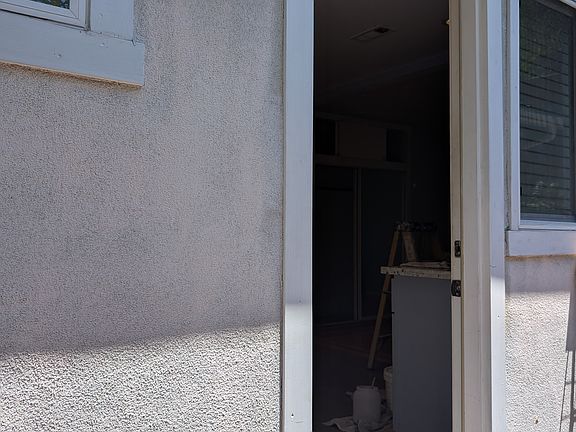 4th image of 685 Carolina Ave #400