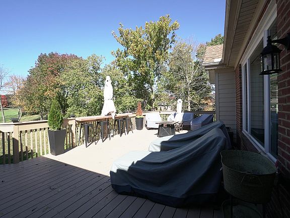 3rd image of 844 Keeneland Green Dr