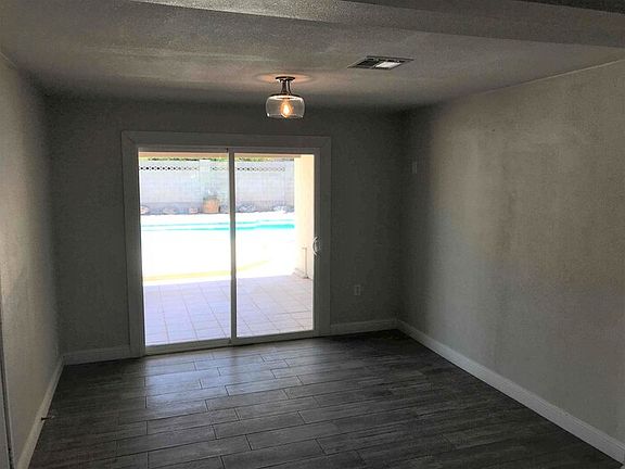 4th image of 2219 E Claire Dr