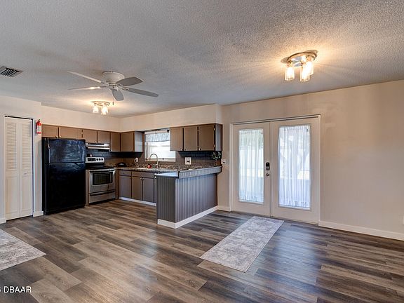4th image of 888 W Coquina Dr