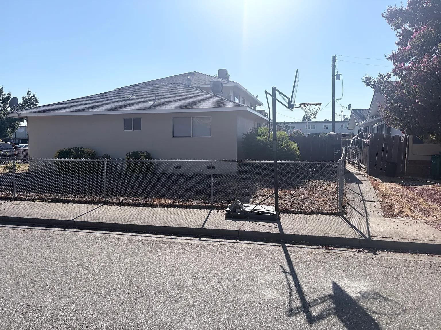 2 bed, 1100 sqft, $1,600 — Photo 4