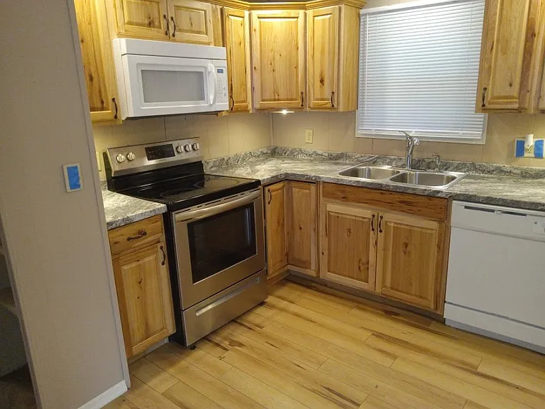 1207 Fern Dr — Photo 21