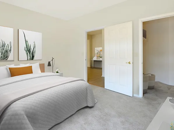 Four Avenue image 40 of 69