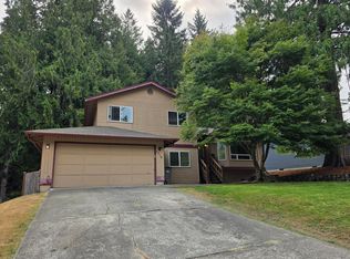 8216 Winchester Ct NW, Bremerton, WA 98311