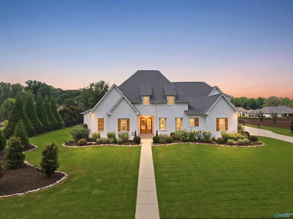 302 Meadow Way, Athens, AL 35613