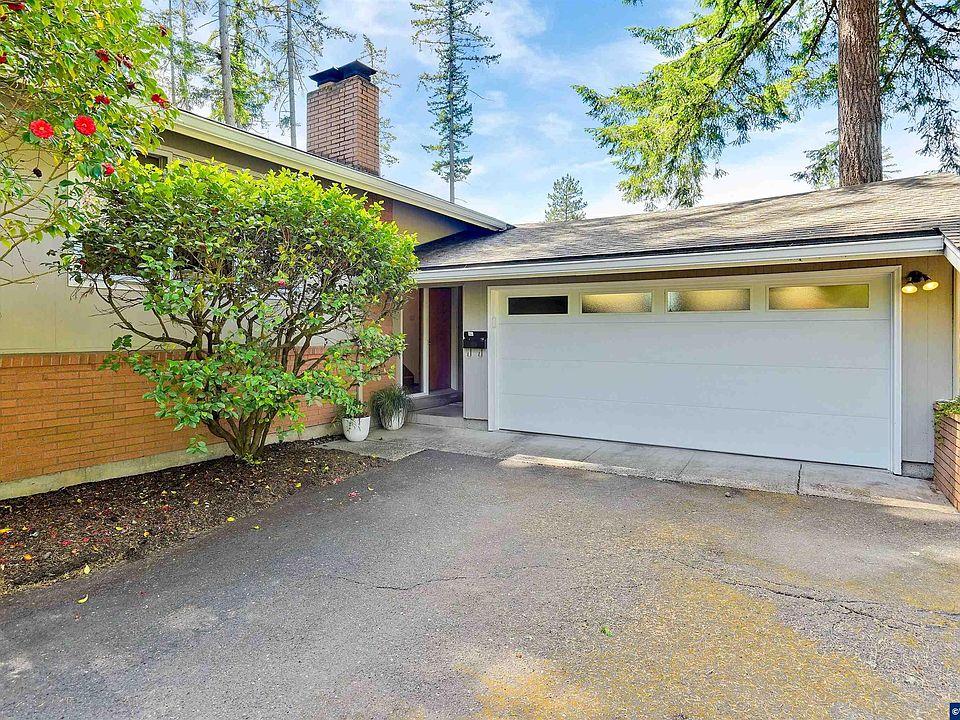 1st image of 3240 NW McKinley Dr