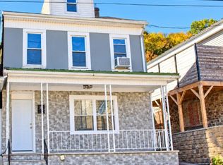 144 N 3rd St, Saint Clair, PA 17970