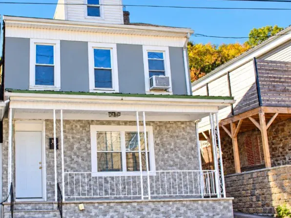144 N 3rd St, Saint Clair, PA 17970
